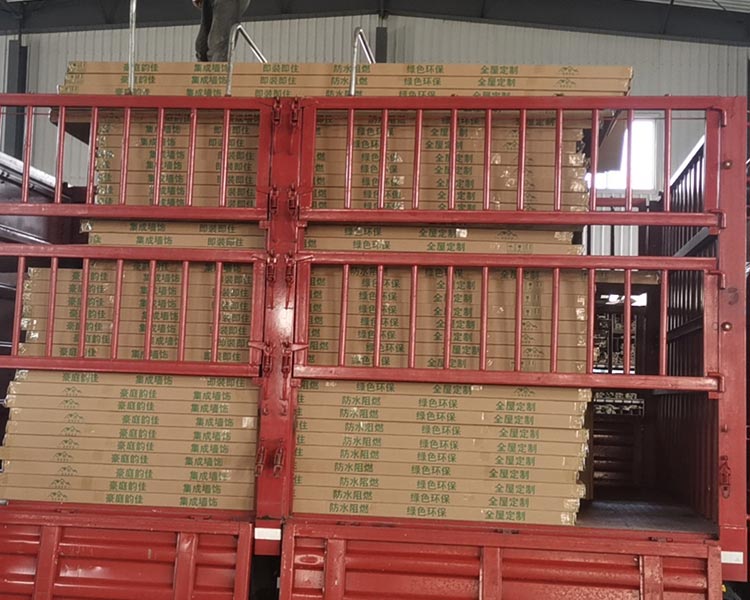 发货太原案例——600的9个厚的竹木纤维板